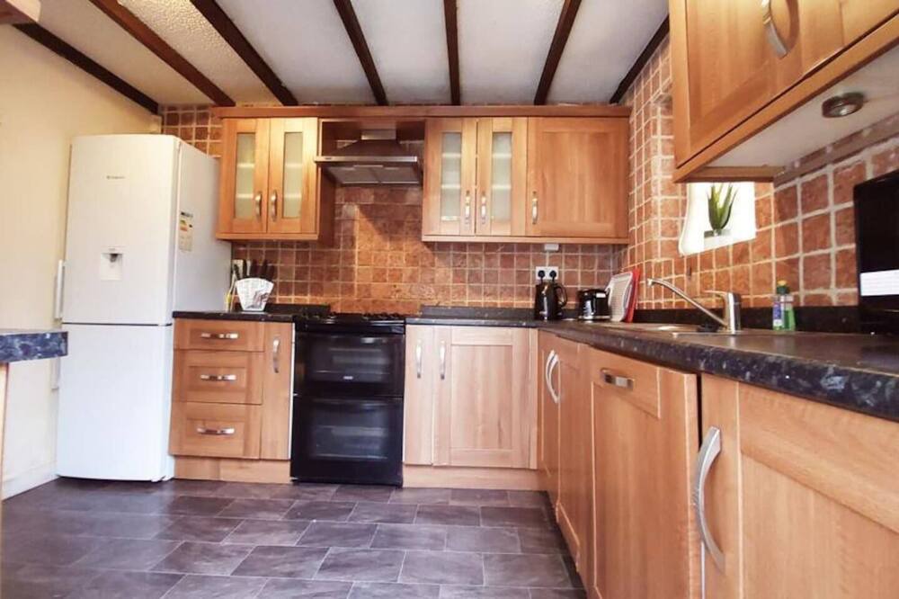 Photo of Kitchen in Earley