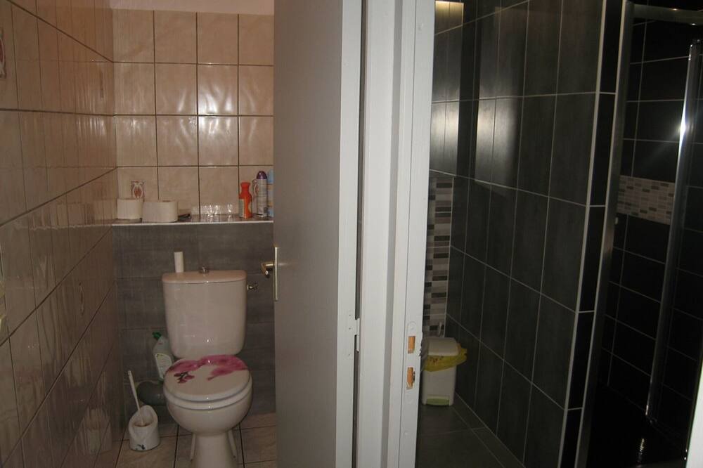 Photo of Bathroom in Latour-Bas-Elne