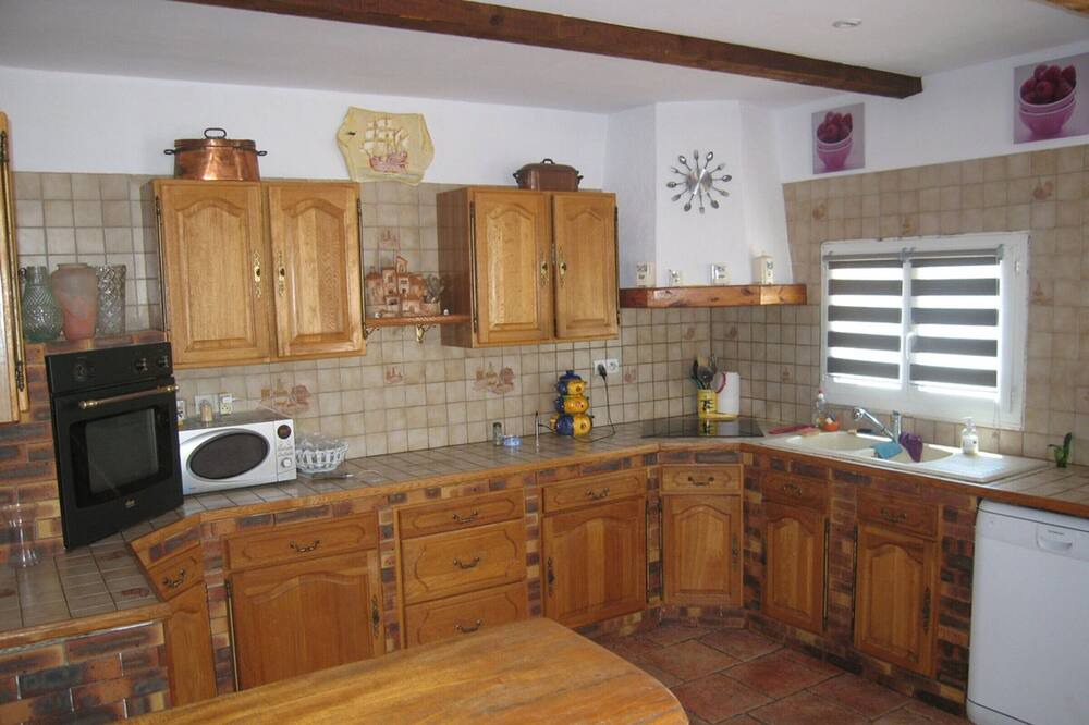 Photo of Kitchen in Latour-Bas-Elne