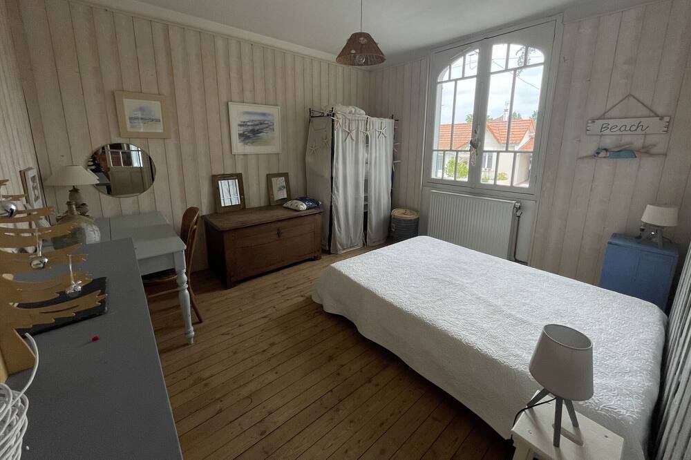 Photo of Bedroom in Saint-Brevin-les-Pins