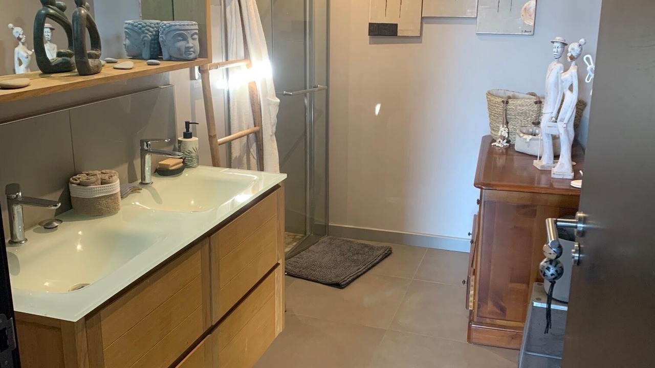 Photo of Others in Molleges