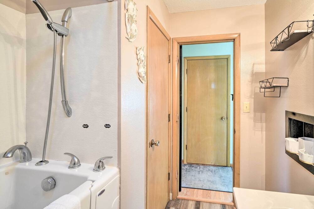Photo of Bathroom in Cedar Rapids