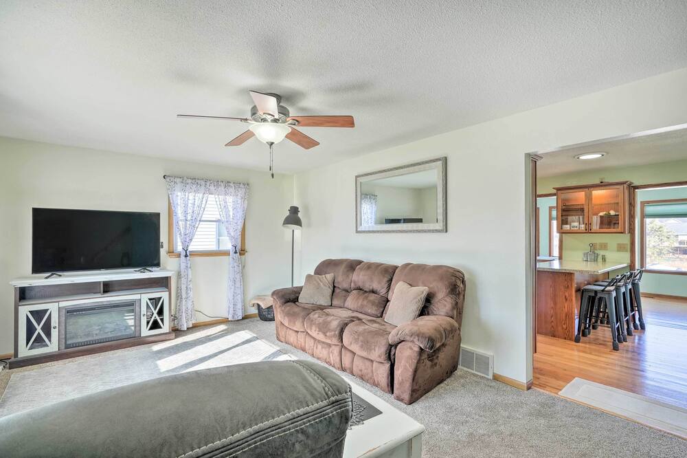 Photo of Livingroom in Cedar Rapids