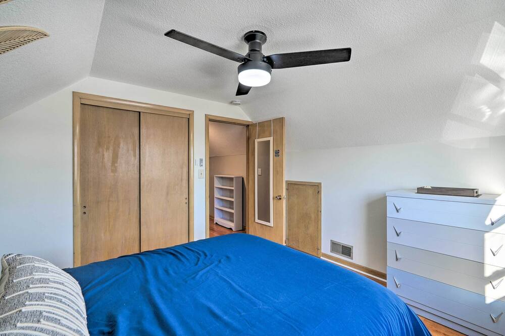 Photo of Bedroom in Cedar Rapids
