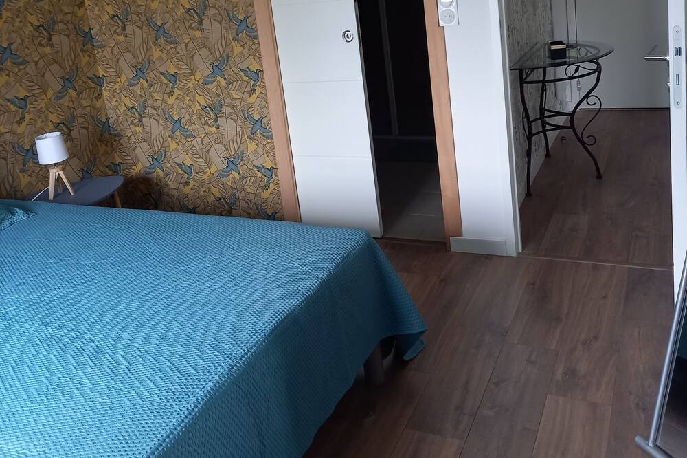 Photo of Bedroom in Dol-de-Bretagne