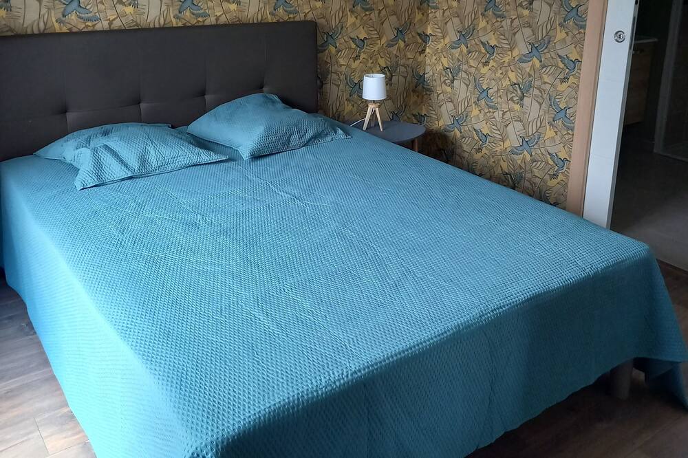 Photo of Bedroom in Dol-de-Bretagne