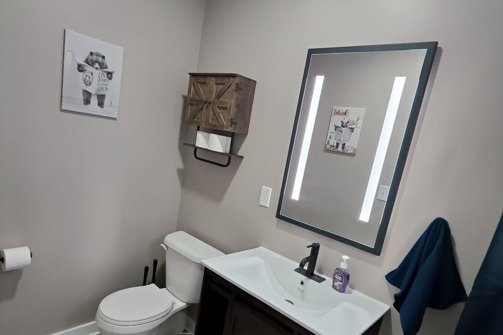 Photo of Bathroom in Rowland