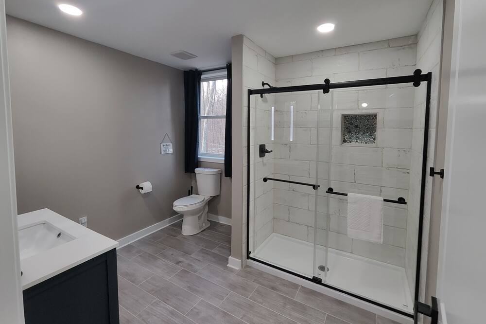 Photo of Bathroom in Rowland