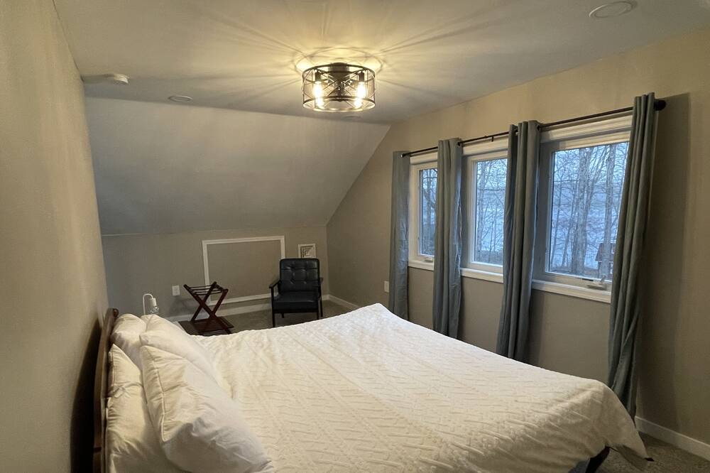 Photo of Bedroom in Rowland