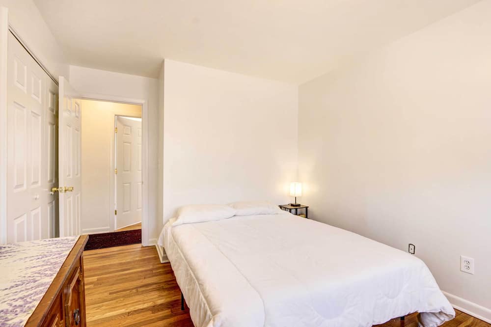 Photo of Others in Hamden