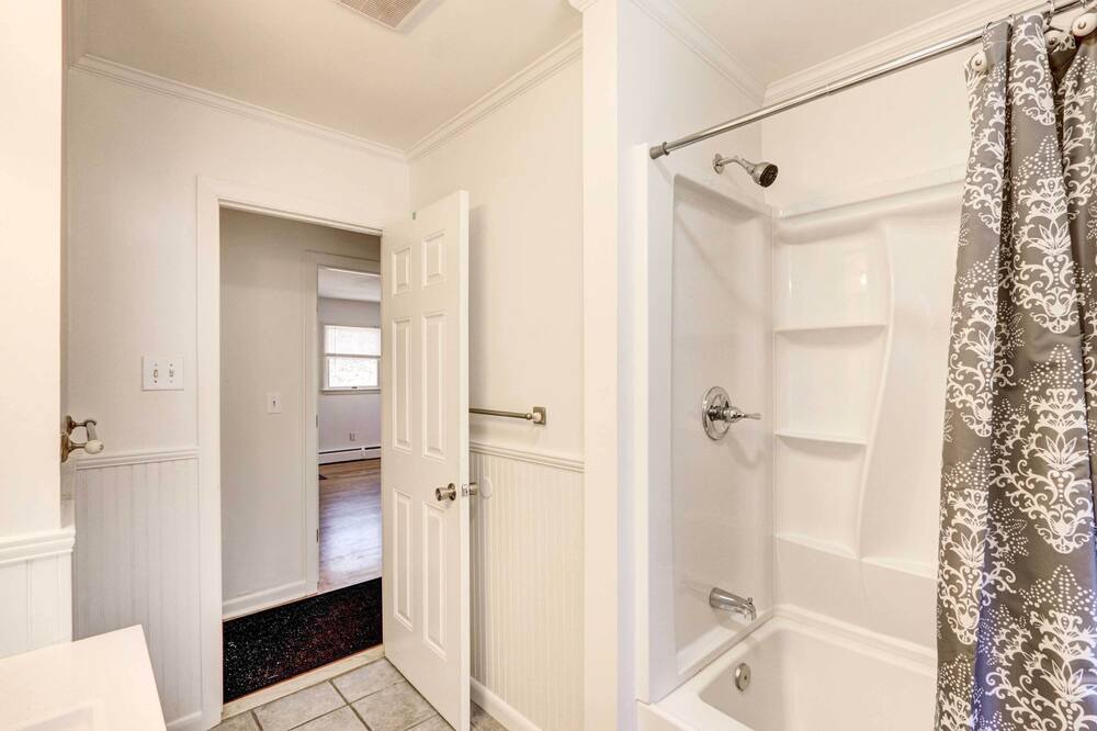 Photo of Others in Hamden