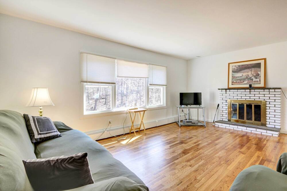 Photo of Bedroom in Hamden