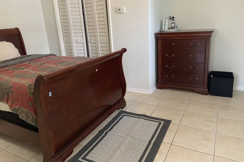 Photo of Bedroom in Bay Esplanade
