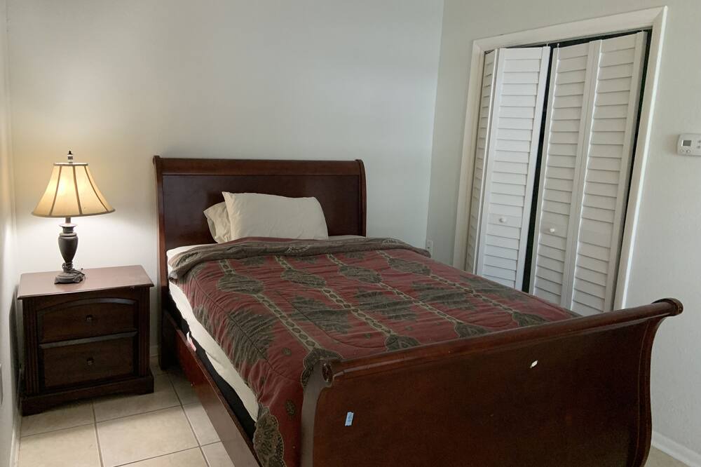 Photo of Bedroom in Bay Esplanade