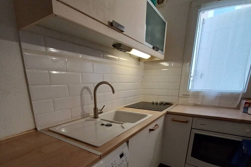 Photo of Kitchen in Aigues-Mortes Medieval City