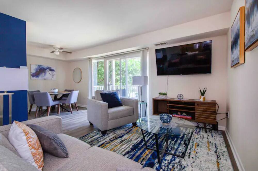 Photo of Livingroom in Odenton