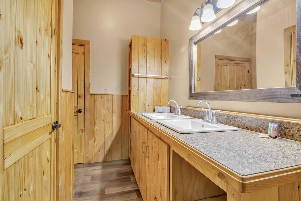 Photo of Bathroom in Little Valley