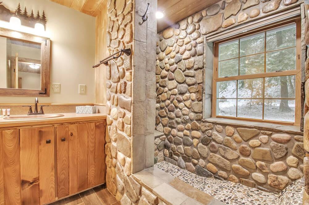 Photo of Bathroom in Little Valley