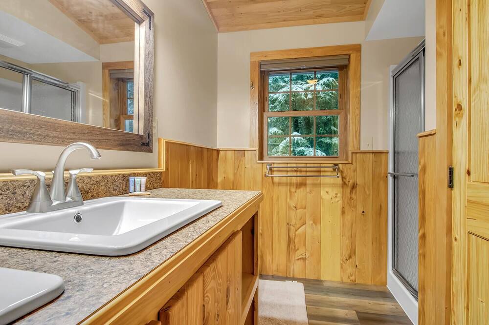 Photo of Bathroom in Little Valley