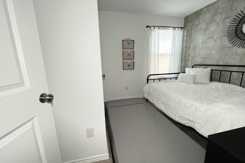 Photo of Bedroom in Bexar County