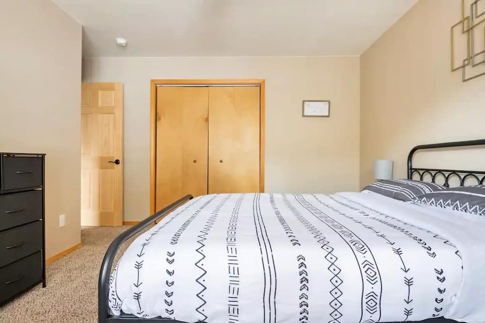 Photo of Bedroom in Woodland Park