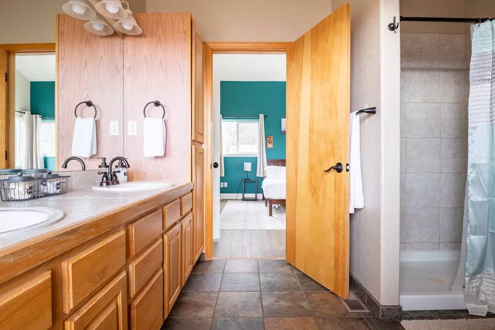 Photo of Bathroom in Woodland Park