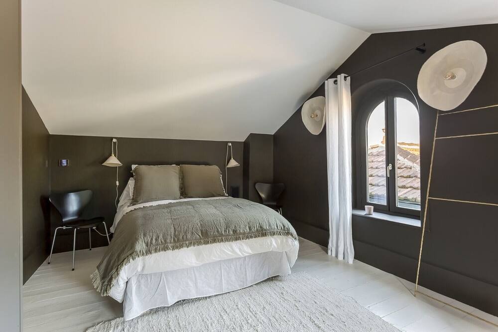 Photo of Bedroom in Collonges-au-Mont-d'Or