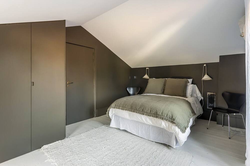 Photo of Bedroom in Collonges-au-Mont-d'Or