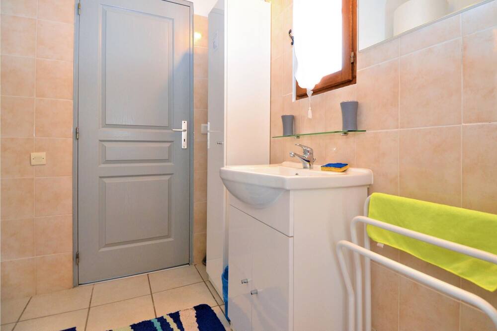 Photo of Bathroom in Sernhac