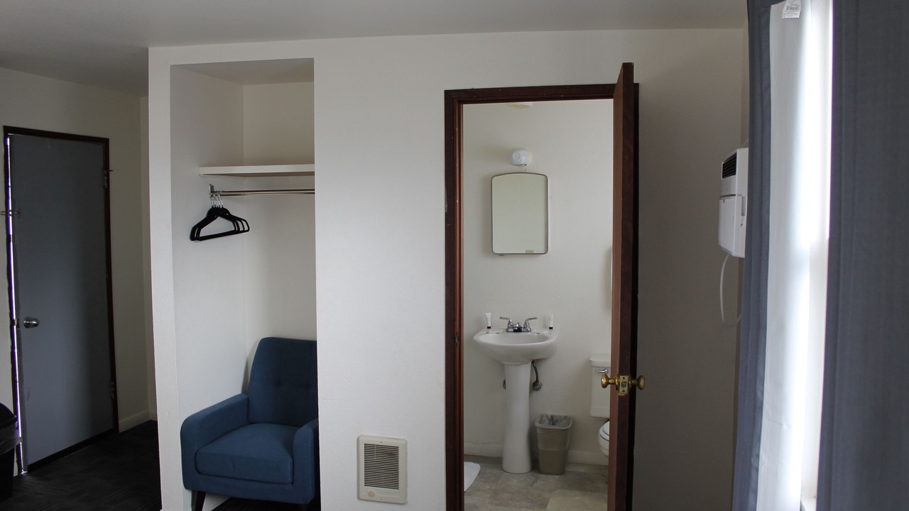 Photo of Bedroom in Sprague