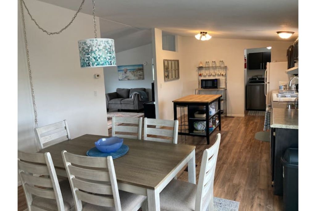 Photo of Others in Desert Aire