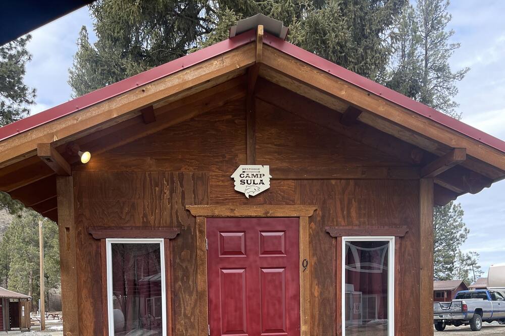 Photo of Outdoor in Conner