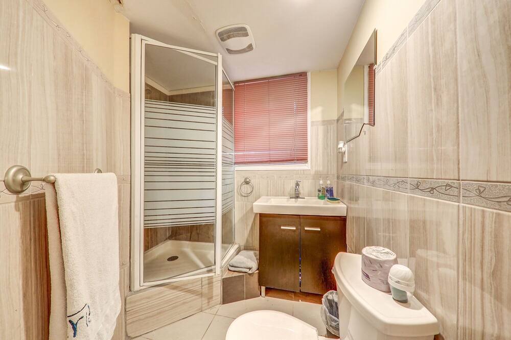 Photo of Bathroom in Scugog