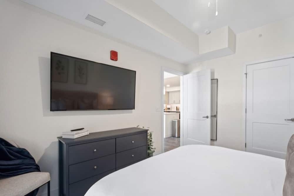 Photo of Bedroom in Monroe Ward