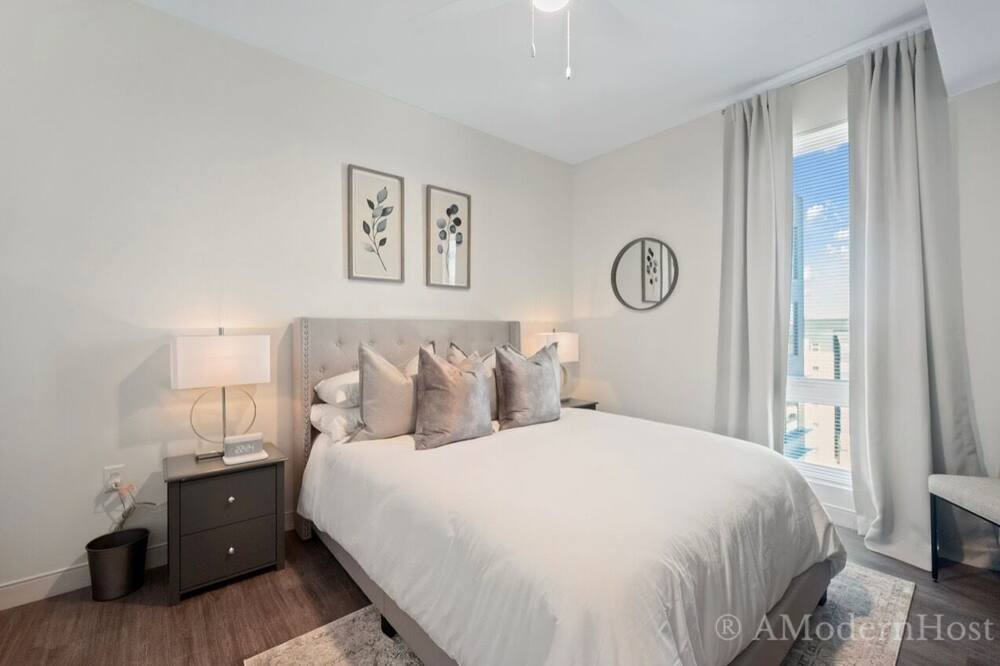 Photo of Bedroom in Monroe Ward