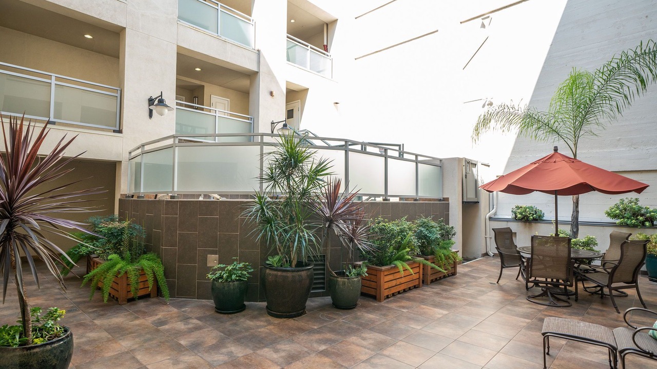 Photo of Outdoor in Old Pasadena