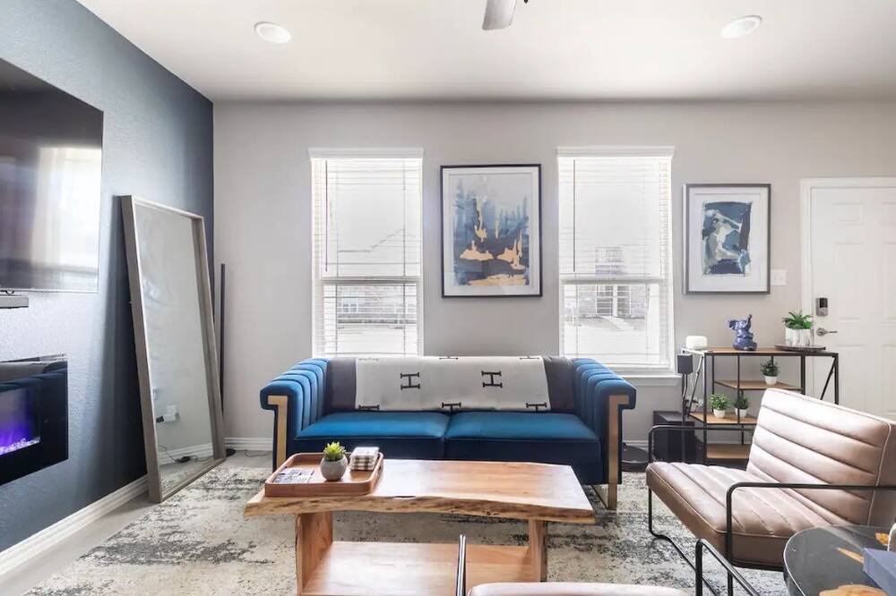 Photo of Livingroom in Mesquite