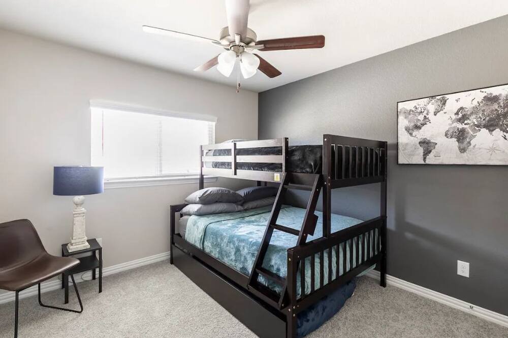 Photo of Bedroom in Mesquite