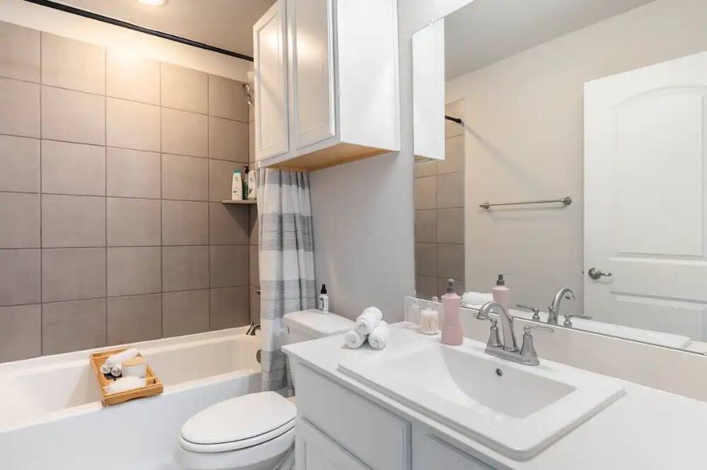 Photo of Bathroom in Mesquite