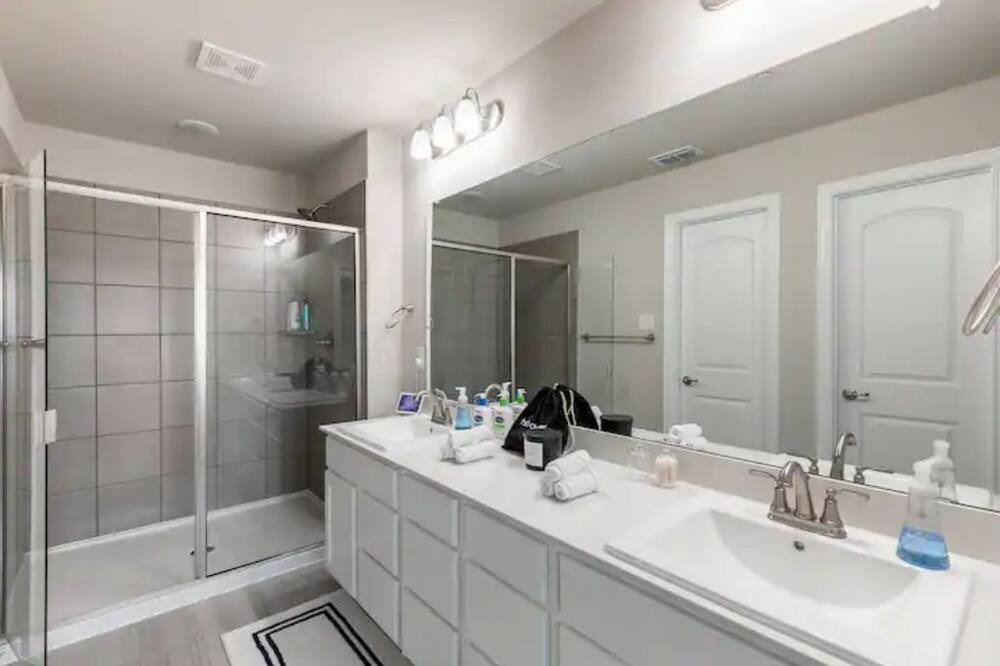 Photo of Bathroom in Mesquite