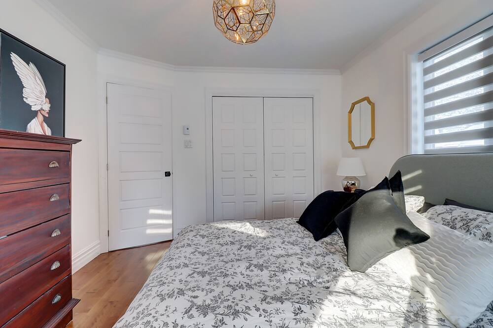 Photo of Bedroom in Dunham