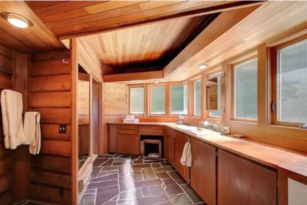 Photo of Bathroom in Burley