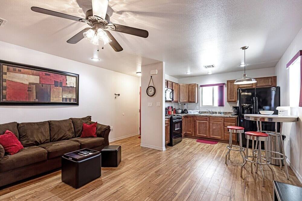 Photo of Livingroom in Alamogordo