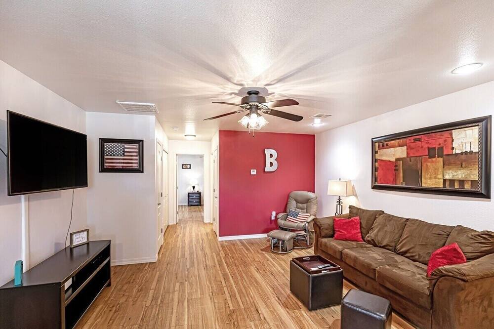 Photo of Livingroom in Alamogordo
