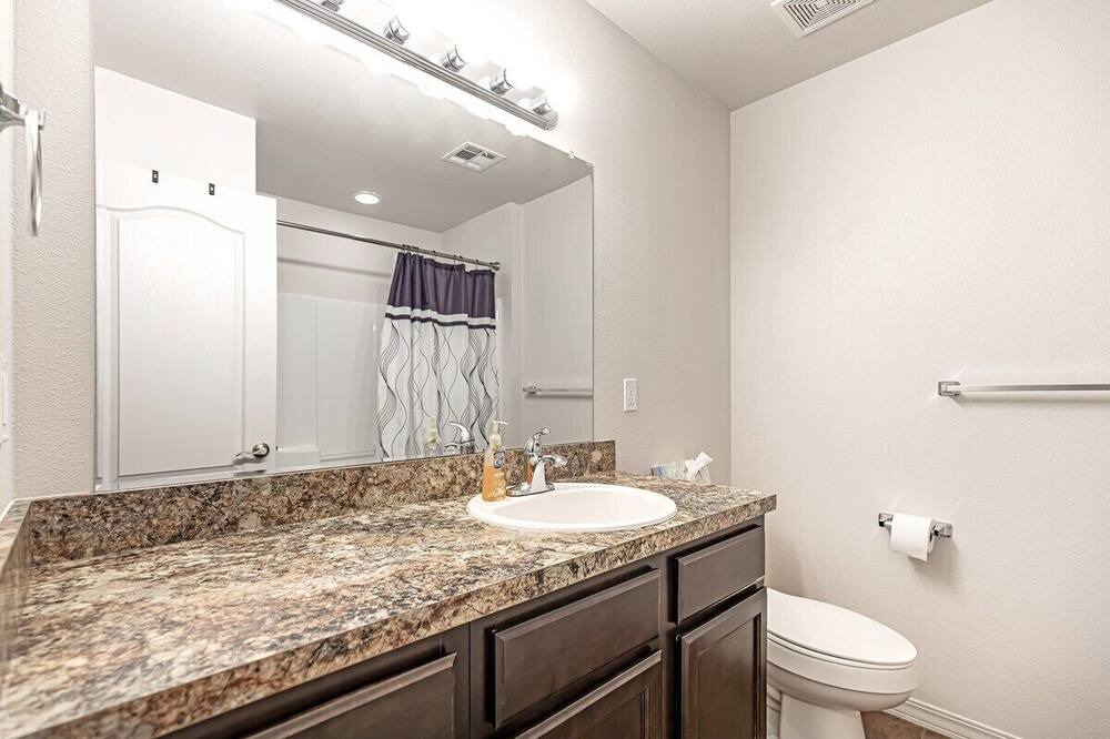 Photo of Bathroom in Alamogordo