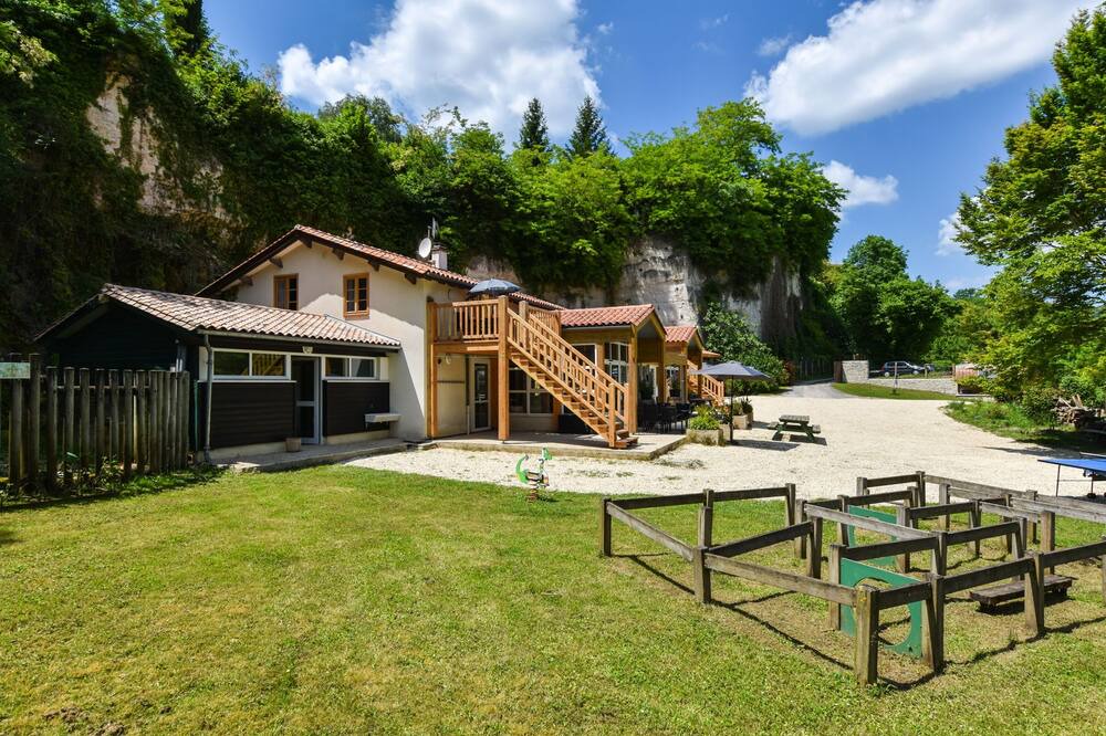 Photo of Outdoor in Aubeterre-sur-Dronne