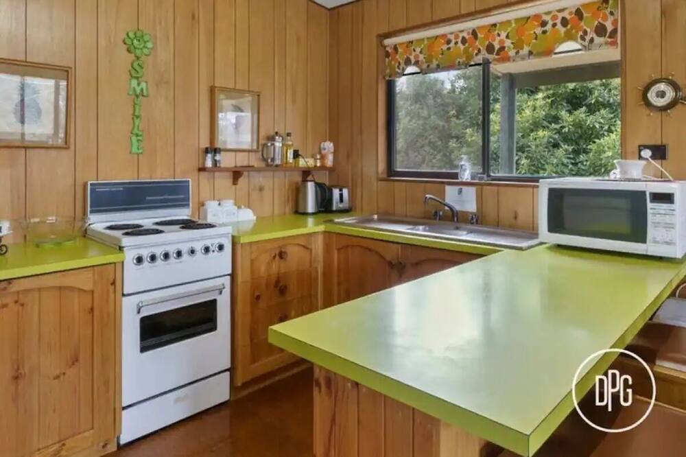 Photo of Kitchen in Goughs Bay