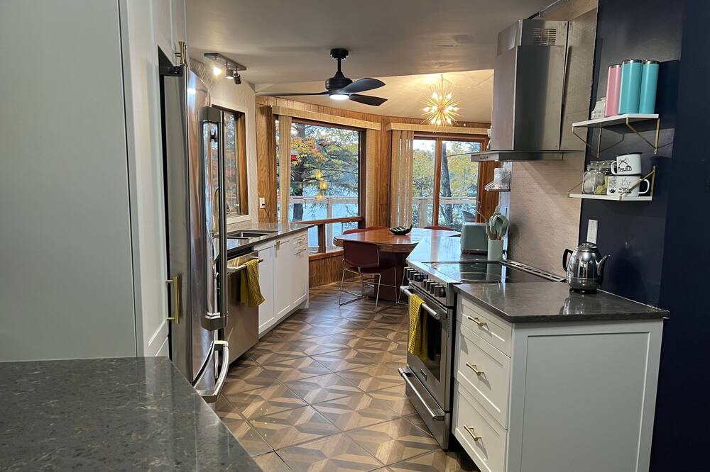 Photo of Kitchen in Utterson