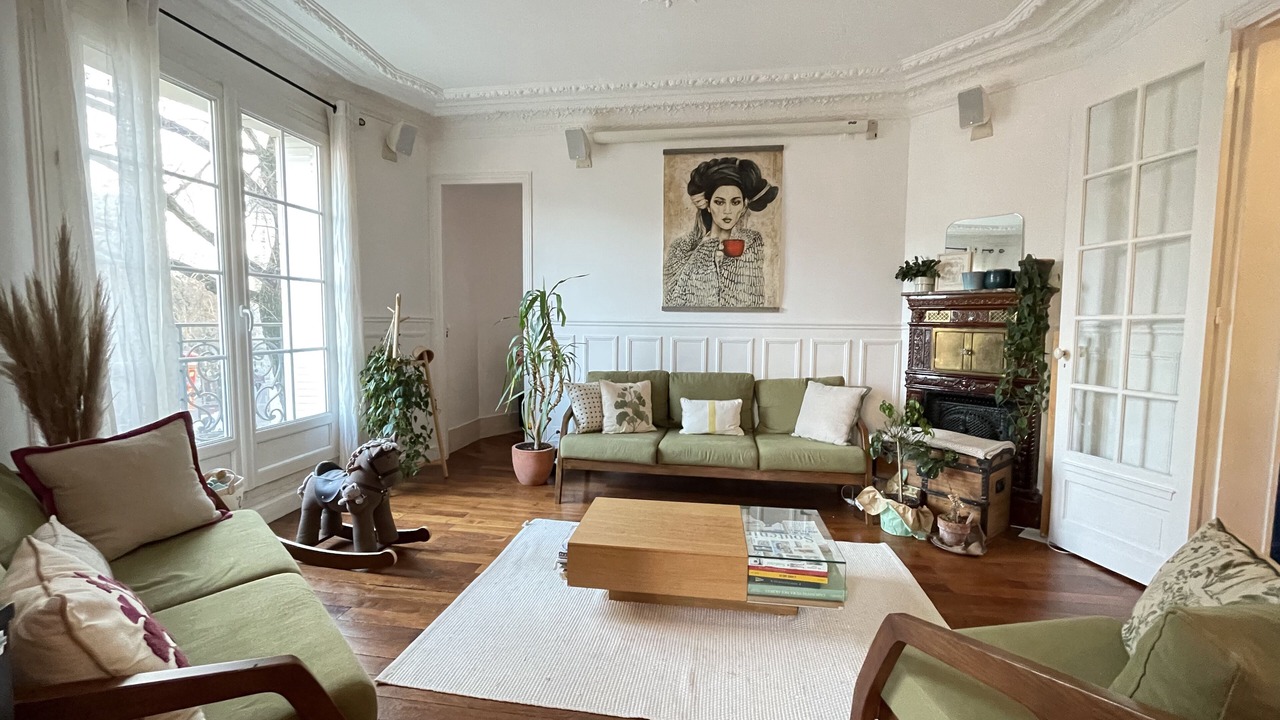 Photo of Livingroom in Asiatique