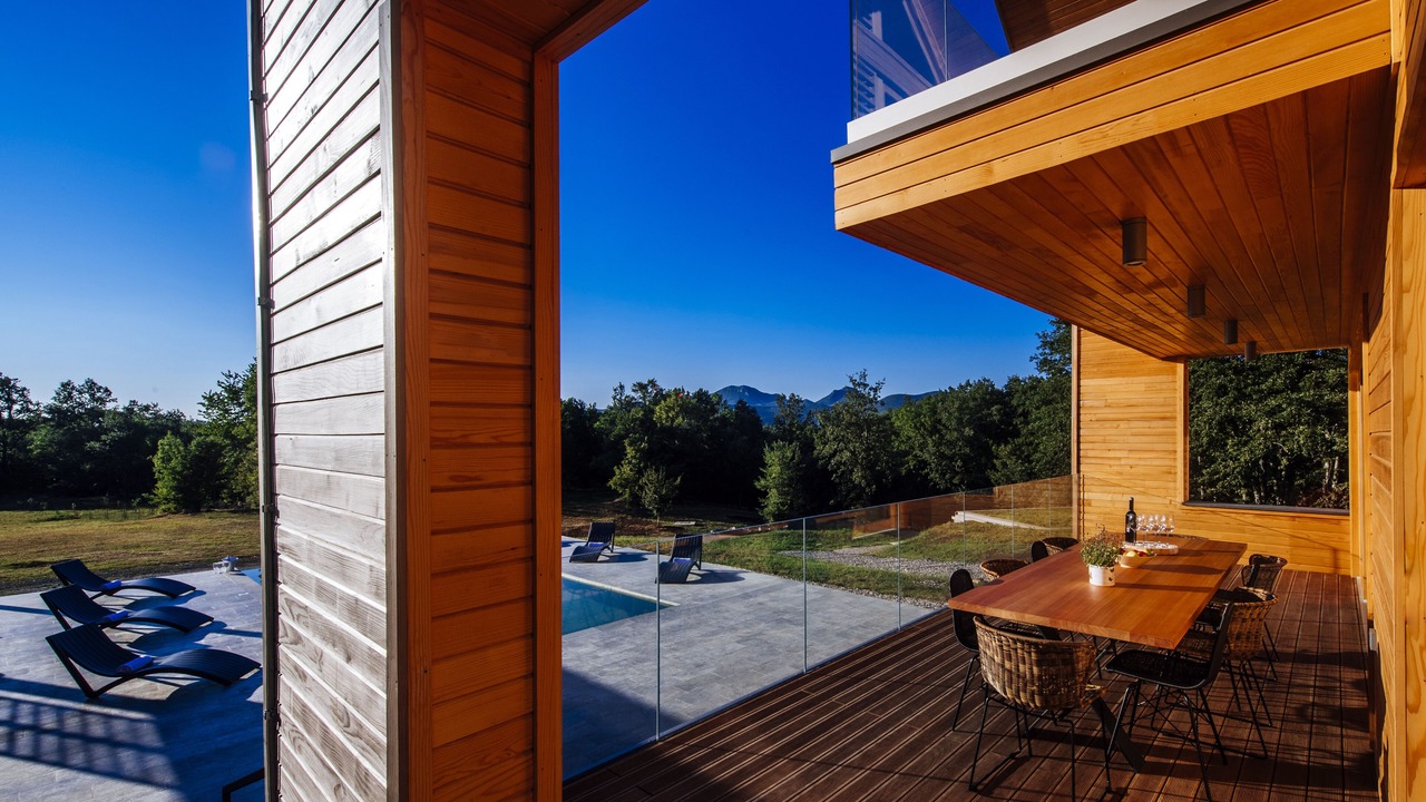 Photo of Patio Balcony in Lovinac